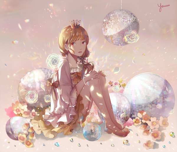 Anime picture 800x689 with original yoncco single long hair fringe blonde hair red eyes sitting signed looking away bent knee (knees) parted lips lips sparkle girl flower (flowers) bow hair bow shoes bracelet