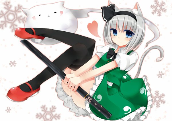 Anime picture 2098x1474 with touhou konpaku youmu myon yuzuki (blossom) single looking at viewer highres short hair blue eyes animal ears silver hair cat ears cat tail ghost girl thighhighs dress skirt weapon black thighhighs