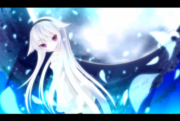 Anime picture 1600x1080 with original afilia (kiyomin) kiyomin single long hair looking at viewer purple eyes silver hair looking back letterboxed girl hairband sweater