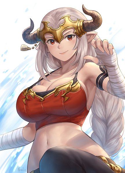 Anime-Bild 1000x1389 mit granblue fantasy aliza (granblue fantasy) natsuyu single long hair tall image looking at viewer blush breasts light erotic simple background smile red eyes large breasts payot cleavage bent knee (knees) braid (braids) arm up horn (horns)