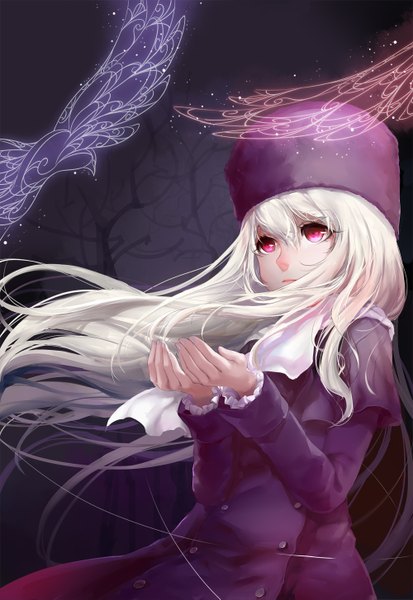 Anime picture 1000x1453 with fate (series) fate/stay night type-moon illyasviel von einzbern yomi yasou single long hair tall image fringe looking away white hair pink eyes wind magic glow fur hat girl hat animal bird (birds)