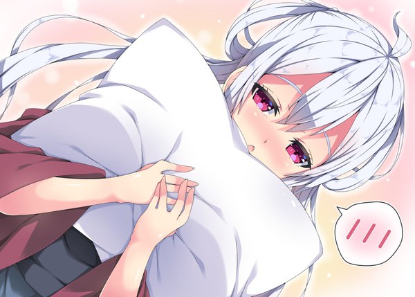Anime picture 1000x715 with phantasy star phantasy star online 2 sega matoi (pso2) milkpanda single long hair blush open mouth red eyes looking away silver hair ahoge traditional clothes japanese clothes embarrassed girl kimono pillow speech bubble