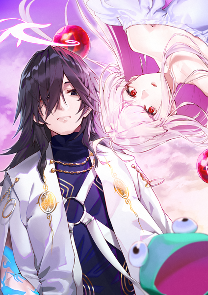 Anime picture 868x1228 with fate (series) fate/grand order oryou (fate) sakamoto ryouma (fate) sakamoto ryouma (lancer) (fate) oryou (lancer) (fate) black cola long hair tall image looking at viewer fringe black hair red eyes pink hair silver hair multicolored hair black eyes hair over one eye colored inner hair girl