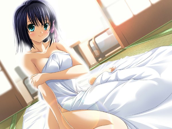 Anime picture 1024x768 with school love! 3 goutokuji megumi aikawa daisei (artist) single blush short hair breasts light erotic black hair sitting bare shoulders game cg barefoot aqua eyes nude dutch angle lens flare wariza tress ribbon girl