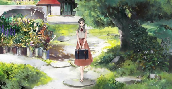 Anime picture 1900x991 with original yong kit lam single long hair looking at viewer highres smile wide image standing holding brown eyes grey hair sunlight girl skirt flower (flowers) plant (plants) tree (trees) leaf (leaves) building (buildings)