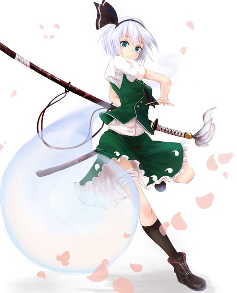 Anime picture 1692x2084 with touhou konpaku youmu myon lumo 1121 single tall image looking at viewer fringe short hair simple background standing white background green eyes silver hair full body short sleeves puffy sleeves standing on one leg lacing fighting stance