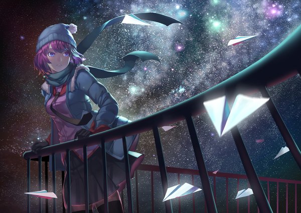 Anime-Bild 1280x905 mit bakemonogatari koimonogatari shaft (studio) monogatari (series) senjougahara hitagi madyy single short hair blue eyes looking away purple hair pleated skirt wind night night sky girl thighhighs skirt gloves uniform