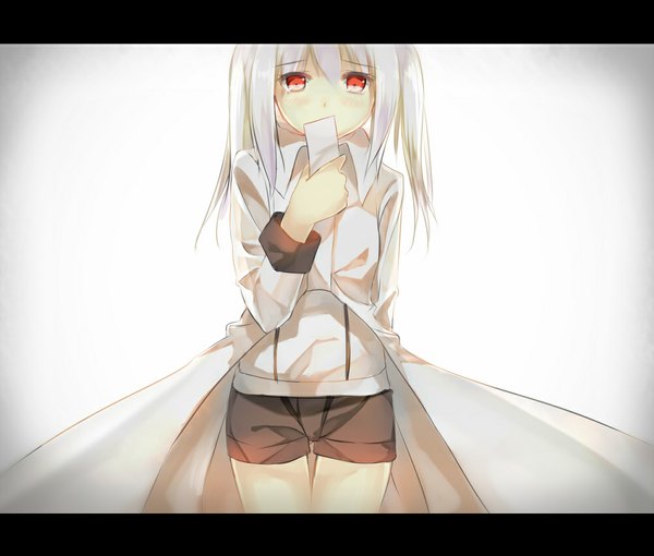 Anime picture 1000x850 with original shiro (xinta) xinta single long hair looking at viewer blush simple background red eyes white background white hair girl shorts cloak