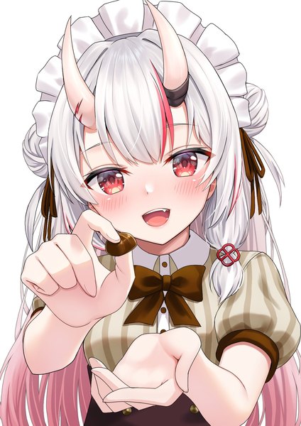 Anime-Bild 1240x1754 mit virtual youtuber hololive nakiri ayame kotone neruneru single long hair tall image looking at viewer blush open mouth simple background smile red eyes white background pink hair white hair horn (horns) short sleeves maid puffy sleeves