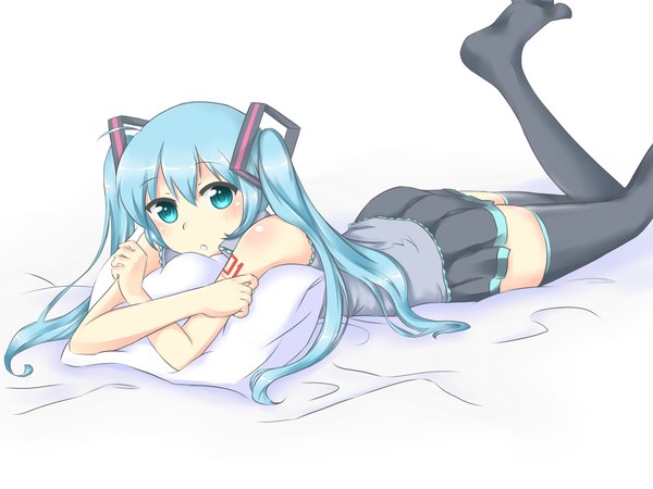 Anime picture 2592x1944 with vocaloid hatsune miku edgarfencer single long hair looking at viewer blush highres open mouth simple background white background twintails lying aqua eyes aqua hair tattoo zettai ryouiki crossed arms on stomach girl