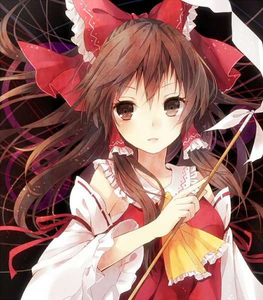 Anime picture 890x1016 with touhou hakurei reimu nunucco single long hair tall image brown hair brown eyes looking away traditional clothes miko girl bow hair bow detached sleeves