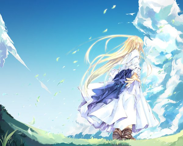 Anime picture 1024x819 with original sumi keiichi blonde hair sky cloud (clouds) very long hair wind from behind girl dress plant (plants) petals boots leaf (leaves) grass