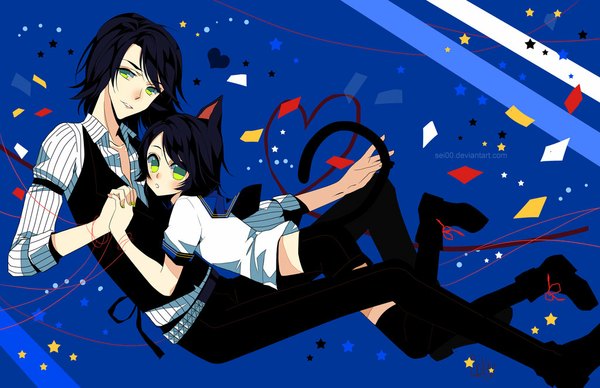 Anime picture 1024x663 with original sei00 (artist) looking at viewer short hair black hair green eyes animal ears blue hair purple hair cat ears cat tail couple holding hands blue background striped reclining partially open clothes twisty sleeves heart of string thighhighs