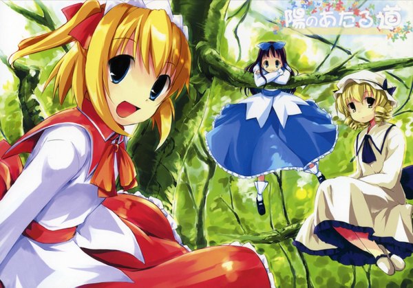 Anime picture 2000x1399 with touhou star sapphire luna child sunny milk highres multiple girls two side up fairy girl tree (trees) 3 girls forest
