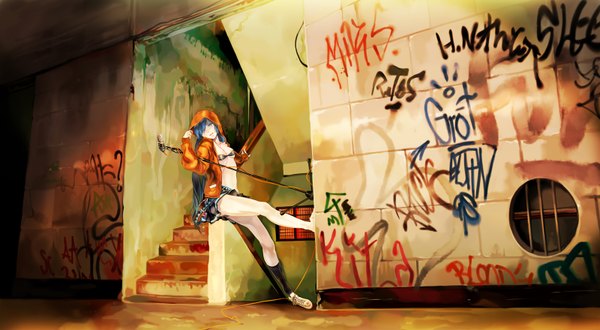 イラスト 1600x880 と ボーカロイド 初音ミク kaninnvven 青い目 wide image 青い髪 graffiti 女の子 ショーツ フード 階段