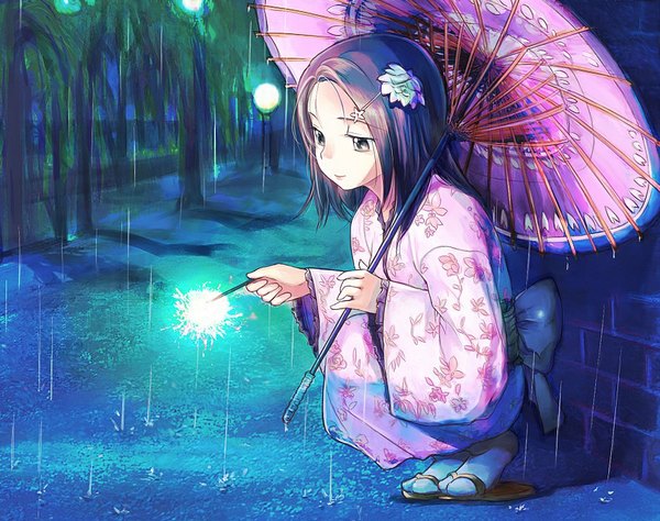 Anime picture 1041x823 with original makarauroko6 single short hair sitting traditional clothes japanese clothes hair flower light smile grey eyes rain squat girl hair ornament bow plant (plants) tree (trees) umbrella yukata oriental umbrella