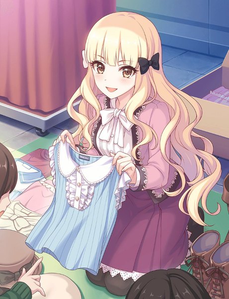 Anime picture 720x936 with princess connect! re:dive princess connect! saren (princess connect!) saren (real) (princess connect!) tagme (artist) long hair tall image looking at viewer blush fringe open mouth black hair blonde hair smile brown hair sitting holding yellow eyes payot full body