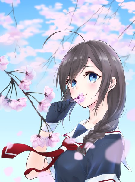 Anime picture 1000x1338 with kantai collection shigure destroyer aoyashio rin single long hair tall image looking at viewer blush fringe blue eyes black hair holding sky upper body ahoge outdoors braid (braids) blurry hair over one eye short sleeves