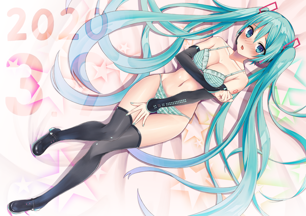 Anime-Bild 4093x2894 mit vocaloid hatsune miku arisugawa bii single looking at viewer blush fringe highres breasts open mouth light erotic hair between eyes large breasts twintails payot absurdres full body lying very long hair nail polish