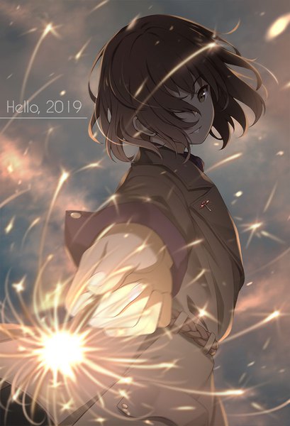 Anime picture 682x1000 with original kiyo (chaoschyan) single tall image looking at viewer fringe short hair brown hair standing brown eyes sky outdoors light smile wind hair over one eye inscription sparkle outstretched arm new year girl