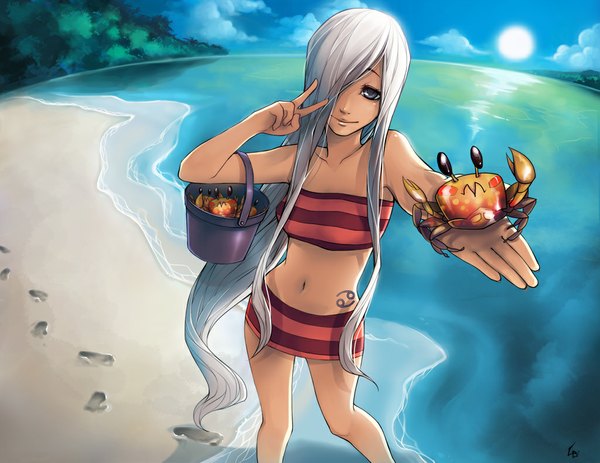 Anime picture 1024x791 with unodu single long hair looking at viewer fringe blue eyes smile sky cloud (clouds) white hair very long hair light smile grey hair hair over one eye tattoo beach victory sand zodiac cancer (zodiac)