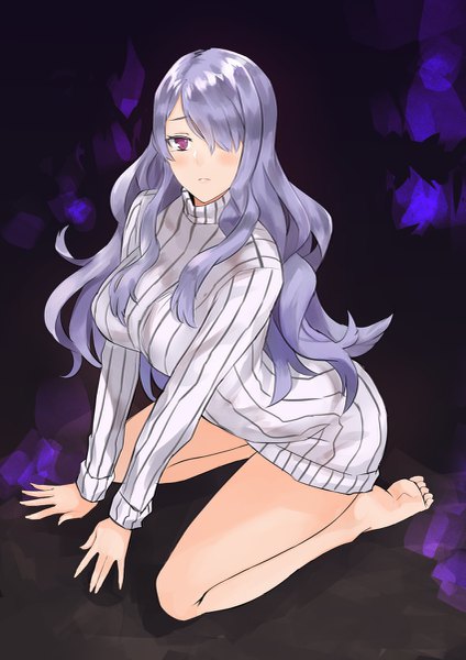 Anime-Bild 849x1200 mit fire emblem fire emblem fates nintendo camilla (fire emblem) blzchaos single long hair tall image looking at viewer blush fringe breasts light erotic sitting purple eyes purple hair full body barefoot hair over one eye arm support