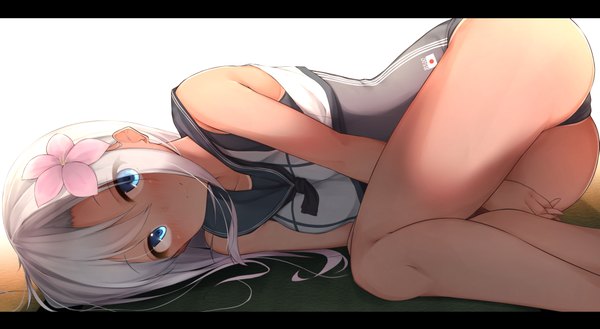Anime picture 2097x1151 with kantai collection ro-500 submarine waterdog single long hair blush highres blue eyes light erotic smile wide image bent knee (knees) white hair hair flower embarrassed on side light letterboxed between legs girl