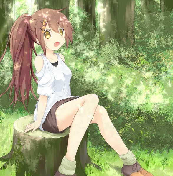 Anime picture 1280x1308 with original akisaka yamoka single long hair tall image looking at viewer blush open mouth brown hair sitting yellow eyes ahoge bent knee (knees) ponytail sunlight girl hair ornament plant (plants) tree (trees) socks