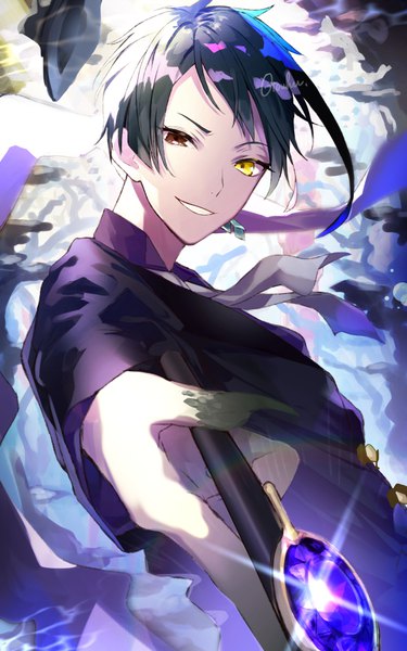 Anime picture 625x1000 with twisted wonderland jade leech otoufu (gotouhu) single tall image looking at viewer short hair black hair smile signed upper body sparkle heterochromia grin outstretched hand boy single earring