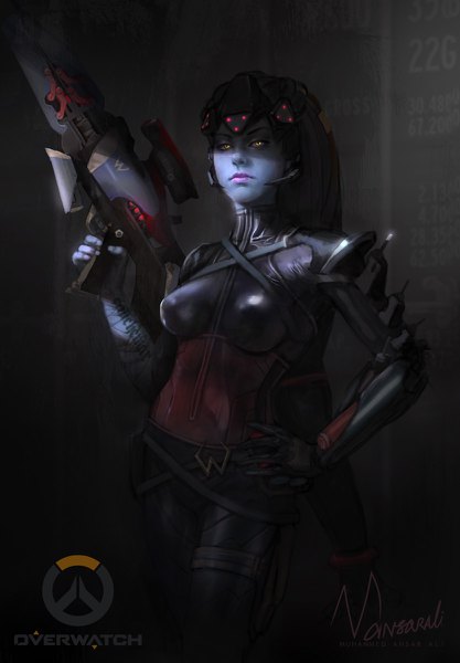 Аниме картинка 834x1200 с overwatch blizzard entertainment widowmaker (overwatch) mansarali (artist) один (одна) длинные волосы высокое изображение смотрит на зрителя подписанный жёлтые глаза причёска конский хвост реалистичный надпись татуировка название копирайта рука на бедре губная помада затенённое лицо розовая помада фиолетовая кожа