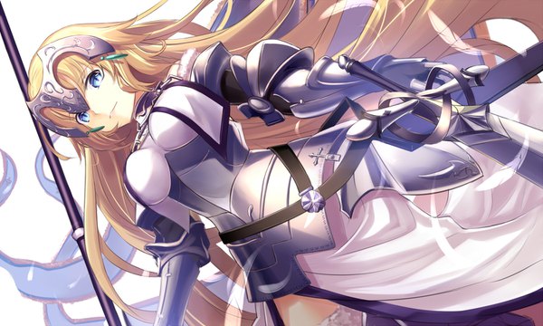 Anime picture 1500x900 with fate (series) fate/apocrypha jeanne d'arc (fate) (all) jeanne d'arc (fate) renka (renkas) single looking at viewer breasts blue eyes blonde hair smile wide image standing very long hair floating hair slit pupils girl weapon sword armor