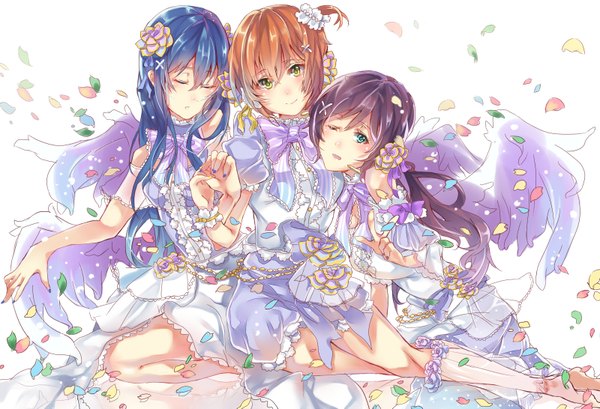 Anime picture 1600x1091 with love live! school idol project sunrise (studio) love live! toujou nozomi sonoda umi hoshizora rin takitou long hair looking at viewer fringe short hair simple background smile hair between eyes white background sitting bare shoulders multiple girls green eyes yellow eyes