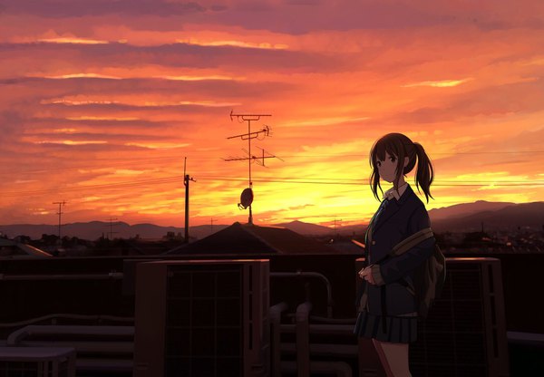 Anime picture 1087x755 with original sakeharasu single long hair looking at viewer brown hair payot sky cloud (clouds) outdoors ponytail pleated skirt city evening sunset horizon cityscape scenic girl skirt