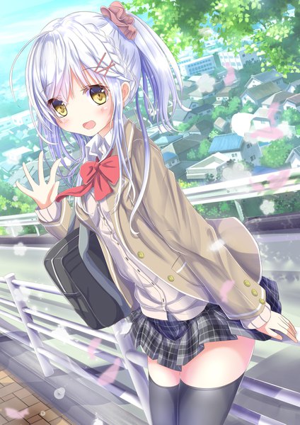 Anime-Bild 1111x1571 mit original moe2019 aruka (alka p1) single long hair tall image looking at viewer blush fringe open mouth smile hair between eyes yellow eyes payot sky silver hair cloud (clouds) ahoge outdoors ponytail