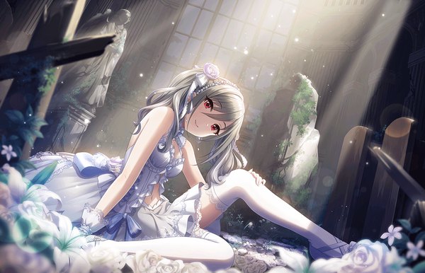 Anime picture 1280x824 with idolmaster idolmaster cinderella girls idolmaster cinderella girls starlight stage kanzaki ranko single long hair looking at viewer fringe smile hair between eyes red eyes sitting twintails bare shoulders payot bent knee (knees) indoors head tilt grey hair sunlight