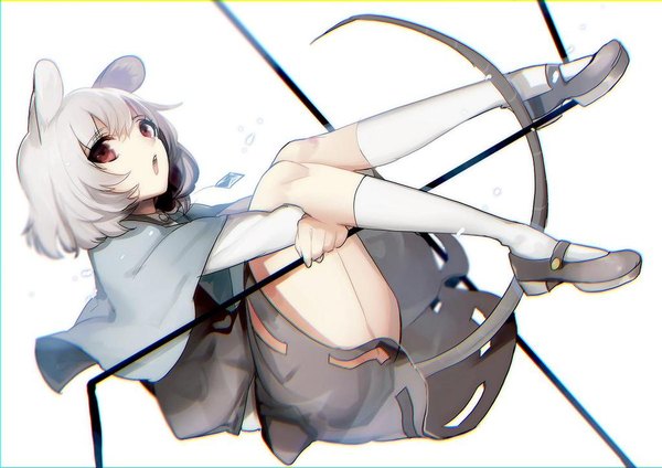 Anime picture 1023x723 with touhou nazrin no-kan single fringe short hair open mouth simple background red eyes white background animal ears full body tail animal tail grey hair looking up mouse ears embryo's pose mouse tail mouse girl