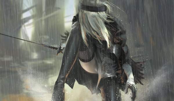 イラスト 1360x793 と nier nier:automata ヨルハ二号b型 wlop ソロ 短い髪 wide image 立つ holding bent knee (knees) head tilt green hair オレンジ髪 rain no face 女の子 ストッキング 手袋 武器 黒ストッキング