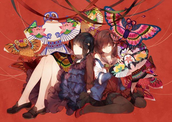 Anime picture 1250x888 with original moca (p0ckylo) long hair short hair black hair simple background brown hair multiple girls eyes closed red background silver eyes girl dress hair ornament flower (flowers) ribbon (ribbons) 2 girls hairclip insect butterfly