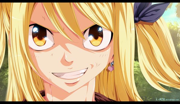 Anime picture 1800x1047 with fairy tail lucy heartfilia i-azu single long hair highres blonde hair smile wide image yellow eyes ponytail grin coloring side ponytail letterboxed close-up face girl bow plant (plants)