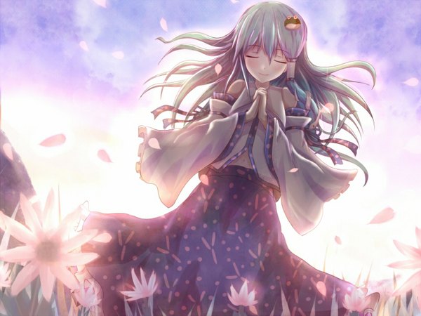 Anime picture 1024x768 with touhou kochiya sanae single long hair standing bare shoulders sky eyes closed green hair light smile from below floating hair praying girl hair ornament flower (flowers) ribbon (ribbons) detached sleeves petals hair tubes