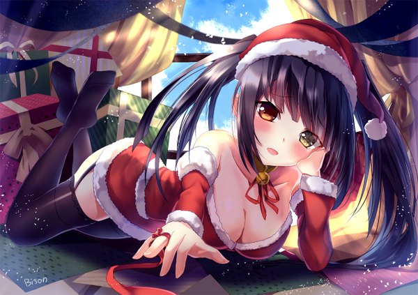 Anime picture 1280x904 with date a live tokisaki kurumi bison cangshu single long hair looking at viewer blush light erotic black hair bare shoulders brown eyes signed yellow eyes cleavage lying arm support no shoes fur trim heterochromia christmas