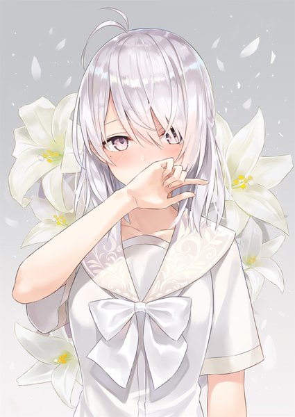 Anime picture 1000x1412 with original azuuru single tall image looking at viewer blush fringe short hair simple background hair between eyes silver hair ahoge upper body hair over one eye grey background mole short sleeves mole under eye covered mouth silver eyes