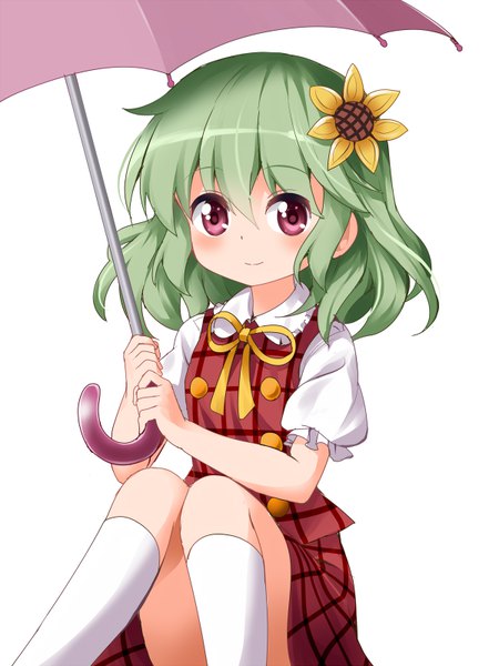 イラスト 600x800 と 東方 風見幽香 つるこう ソロ 長身像 カメラ目線 短い髪 simple background 赤い目 白背景 座る hair flower green hair light smile 女の子 スカート 花 ソックス 傘 白いソックス