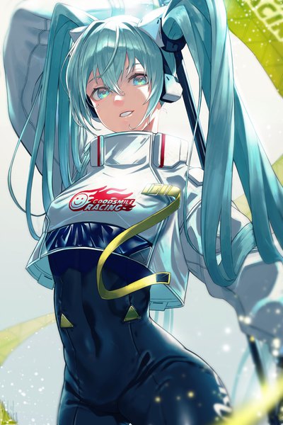 Anime-Bild 2731x4096 mit vocaloid goodsmile racing hatsune miku racing miku racing miku (2022) tokishima sikuka single long hair tall image looking at viewer fringe highres smile hair between eyes twintails upper body aqua eyes aqua hair grin covered navel
