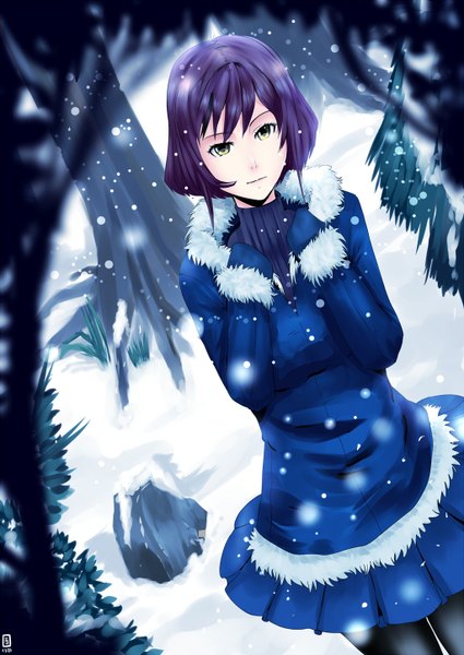 Anime picture 1024x1446 with original swordwaltz single tall image short hair yellow eyes purple hair dutch angle snowing winter snow girl gloves plant (plants) tree (trees) jacket winter clothes
