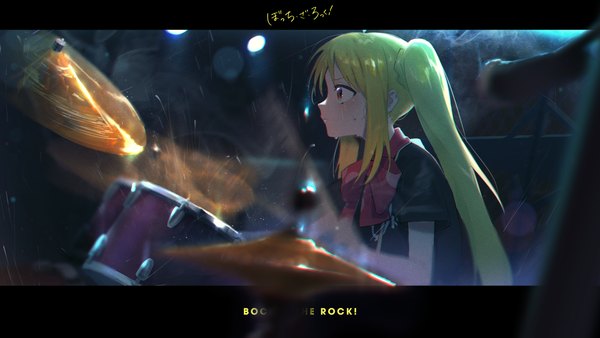Anime-Bild 5120x2880 mit bocchi the rock! cloverworks ijichi nijika cr iws t 72 single long hair highres blonde hair red eyes wide image looking away absurdres profile sweat copyright name side ponytail letterboxed playing instrument concert girl