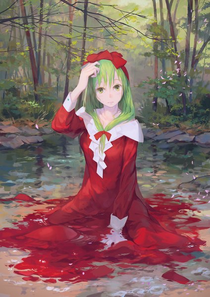 Anime picture 1132x1600 with touhou kagiyama hina jq single long hair tall image looking at viewer fringe hair between eyes green eyes green hair partially submerged hand on head girl dress bow plant (plants) hair bow petals tree (trees)