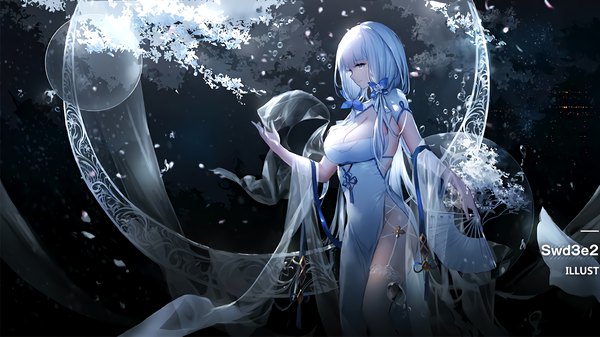 Anime-Bild 2623x1476 mit azur lane illustrious (azur lane) illustrious (maiden lily's radiance) (azur lane) swd3e2 single long hair fringe highres breasts blue eyes light erotic wide image large breasts signed cleavage white hair blunt bangs traditional clothes profile official art