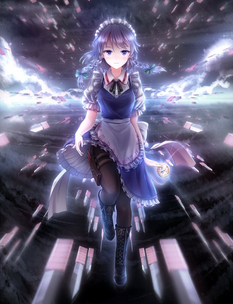 Anime-Bild 1000x1300 mit touhou izayoi sakuya minust single tall image looking at viewer fringe short hair smile purple eyes holding silver hair cloud (clouds) full body braid (braids) wind blurry short sleeves maid puffy sleeves