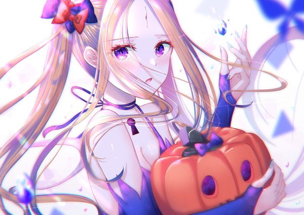 Anime picture 1400x990 with fate (series) fate/grand order abigail williams (fate) kinom (sculpturesky) single long hair looking at viewer blush open mouth blonde hair purple eyes twintails upper body nail polish halloween girl bow hair bow detached sleeves jack-o'-lantern